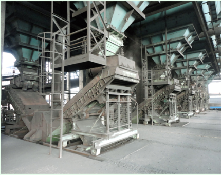 新钢9号10号2500立方米高炉烧结矿、球团、块矿筛